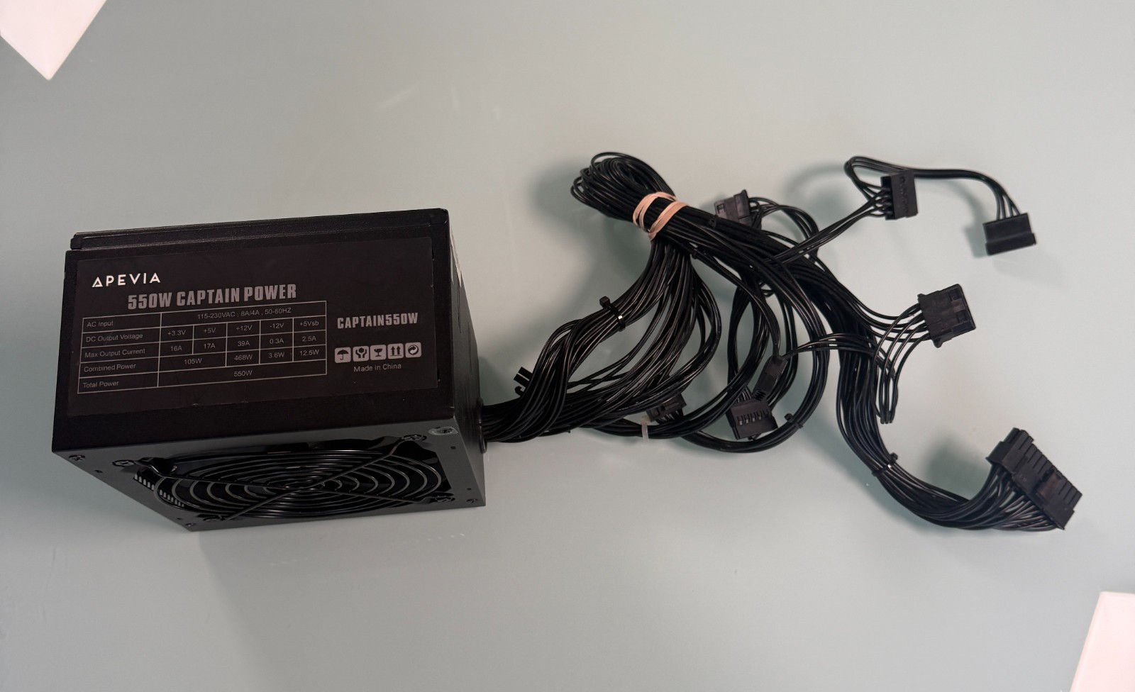 Apevia 550W Power Supply Dual 12V Rails 17A & 19A +3.3V/5V Support Untested