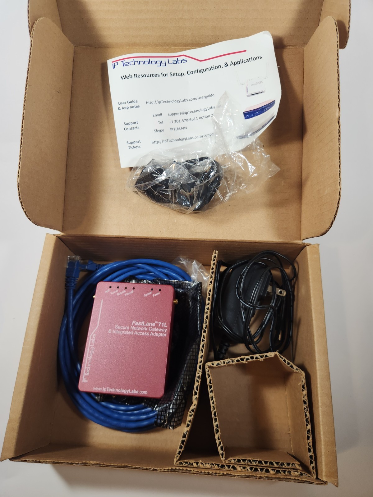 IP Technology Labs FastLane 71L Secure Network Gateway VPN Router Adapter