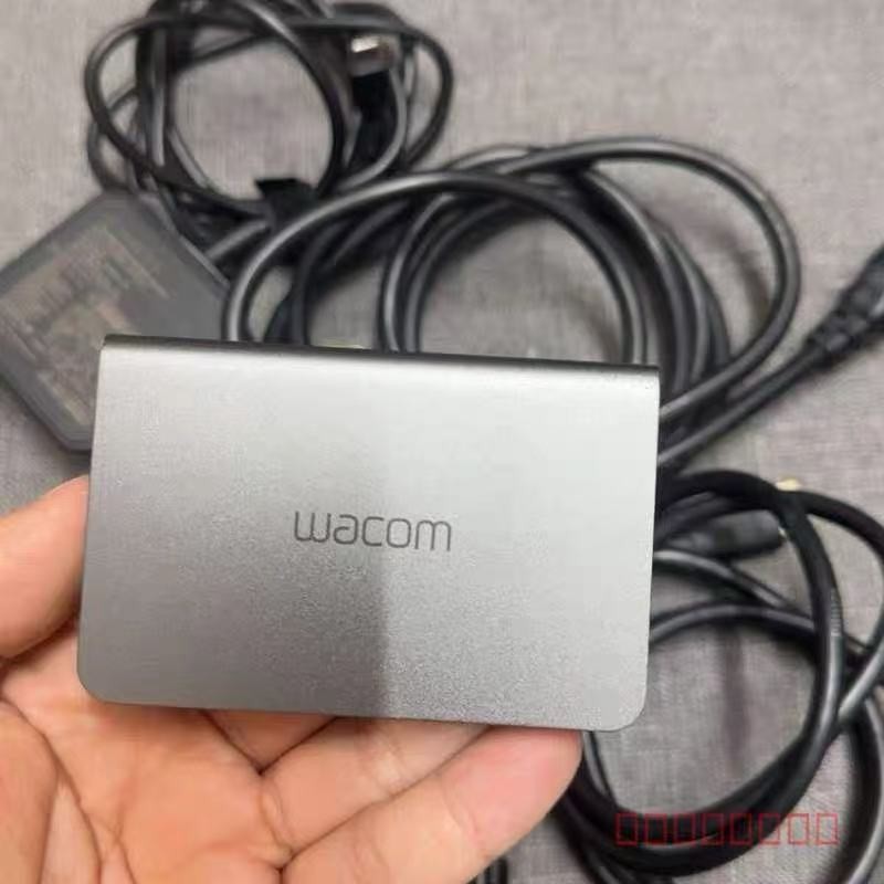 Wacom Link Plus (ACK42819) Multi-Port Connectivity Dock for Cintiq Pro