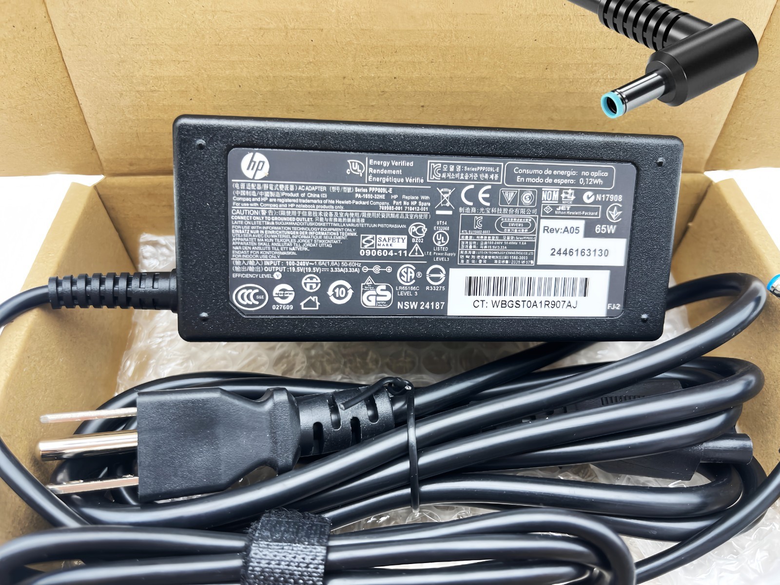 Genuine OEM 65W Adapter Charger blue tip 19.5V 3.33A Pavilion 710413-001 NEW
