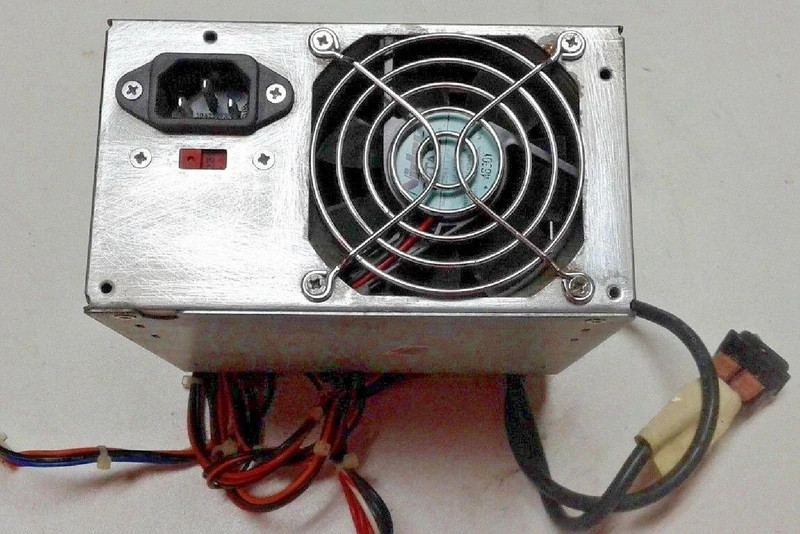 197051-001, 197416-001 compaq / hewlett packard / hp power supply