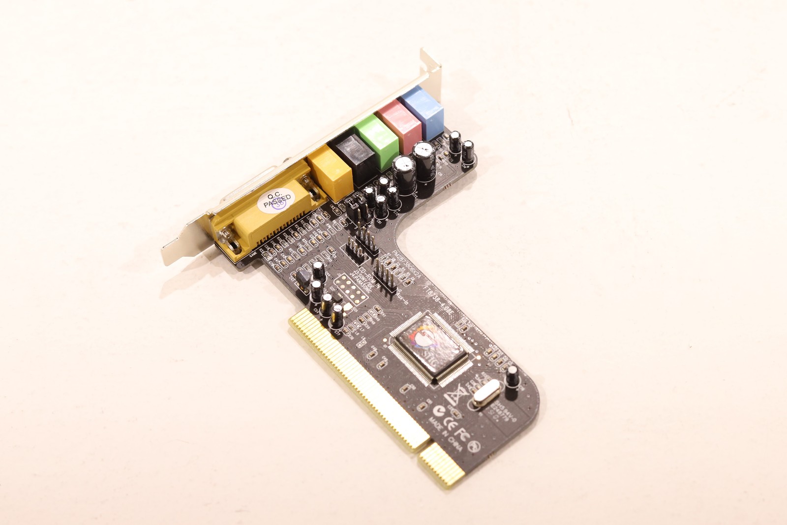 SIIG SoundWave ATF2528X 5.1 Channel PCI Sound Card P/N: IC-510012-S2 Tested