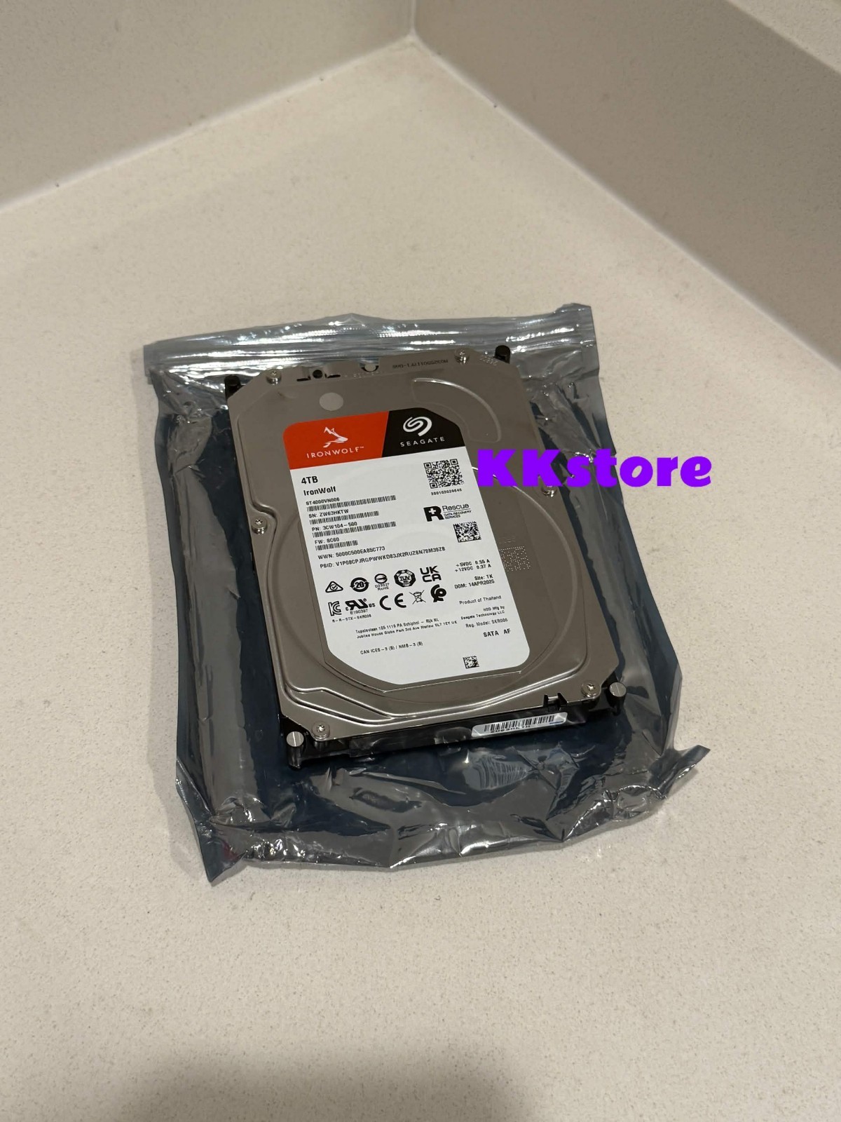 Seagate IronWolf 4TB NAS Internal Hard Drive 3.5 SATA CMR ST4000VNZ06 SHIP FAST