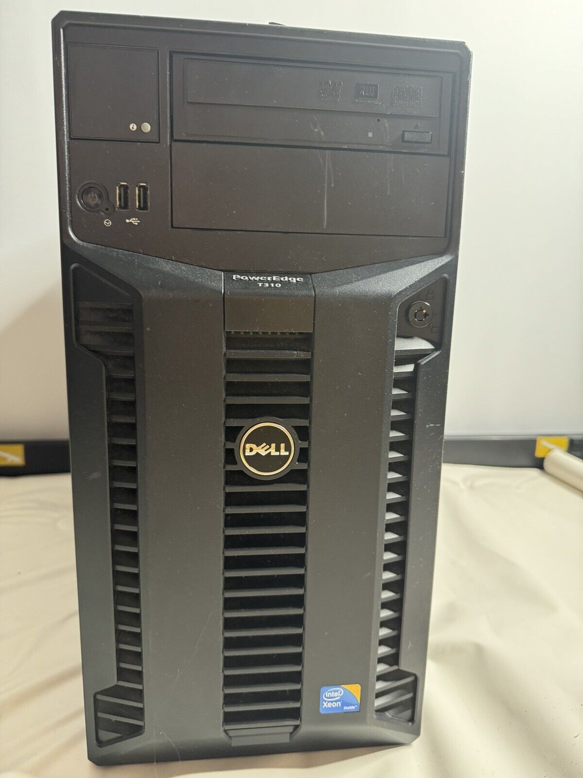 Dell Poweredge T310 Server Xeon X3430 2.4GHz 16GB Memory Perc 6/I 4X500GB No Os