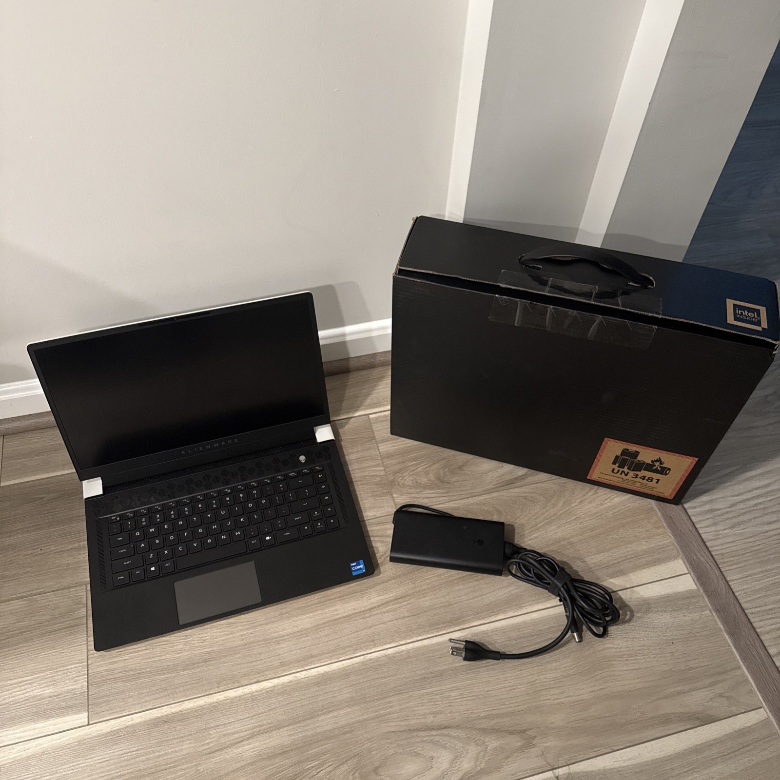 Alienware X15 R1 Gaming Laptop 15.6 360Hz I7 11th Gen RTX 3070 16GB 512GB SSD