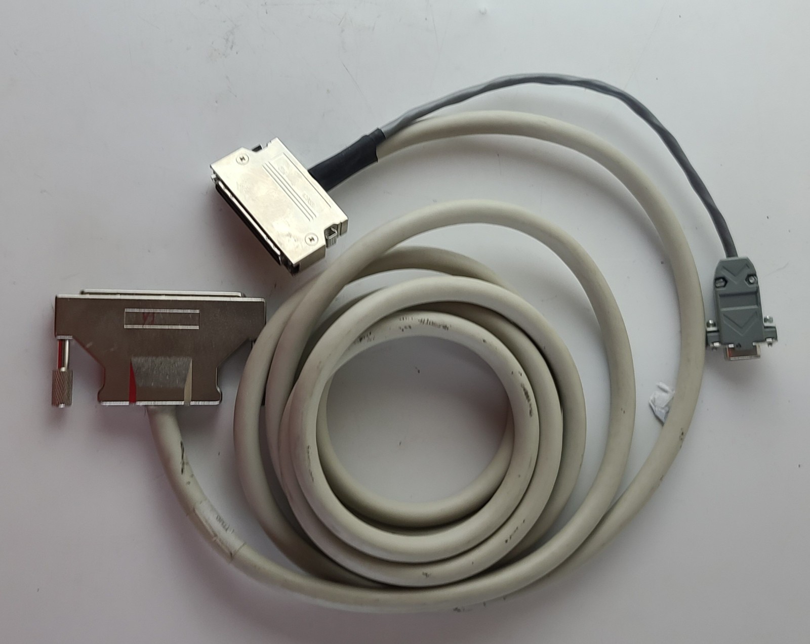 100 pin SCSI to 68 pin VHDCI & DB-9
