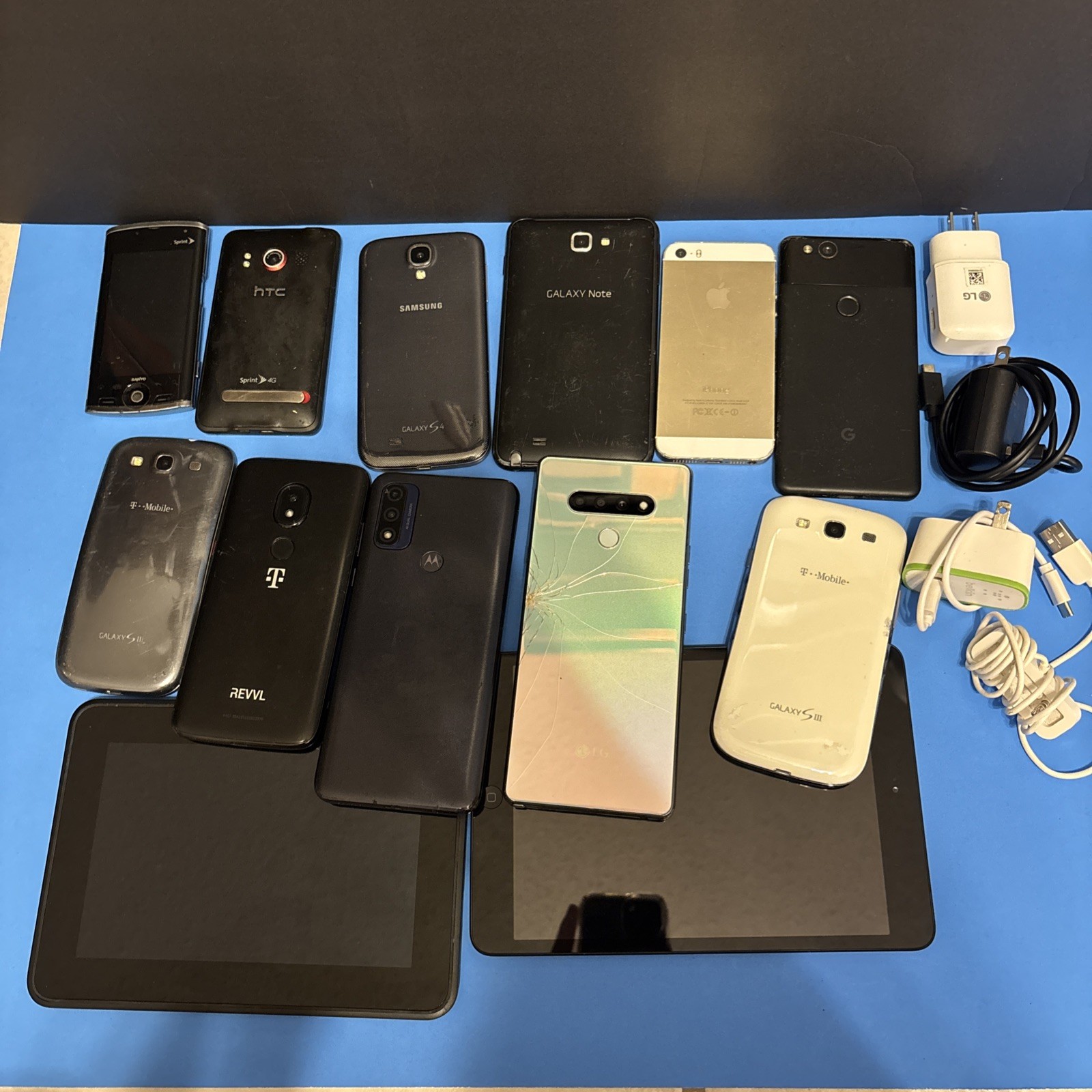 Lot of 13 Phones iPad Kindle Apple Samsung Galaxy Google Pixel For Parts Repair