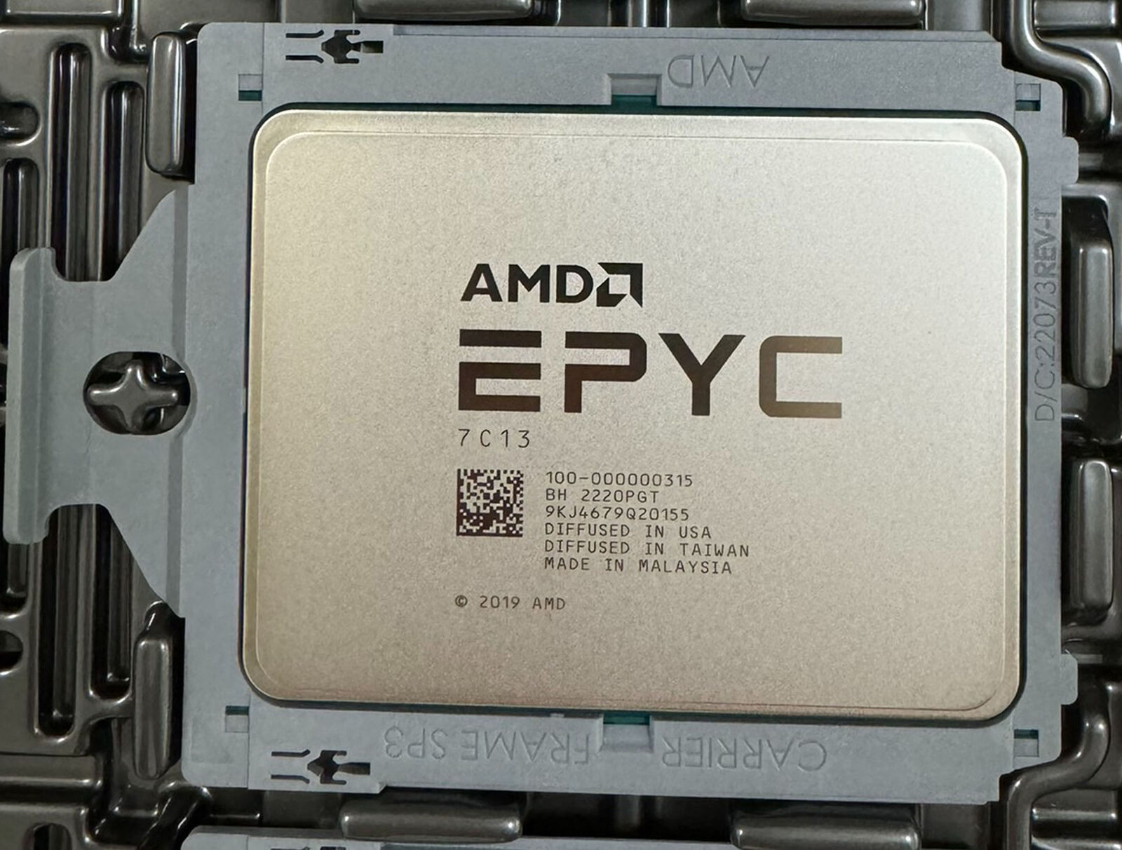 (Unlocked)AMD EPYC Milan 7C13 CPU 64 Cool 128 threads 256MB 225W 2.45G processor