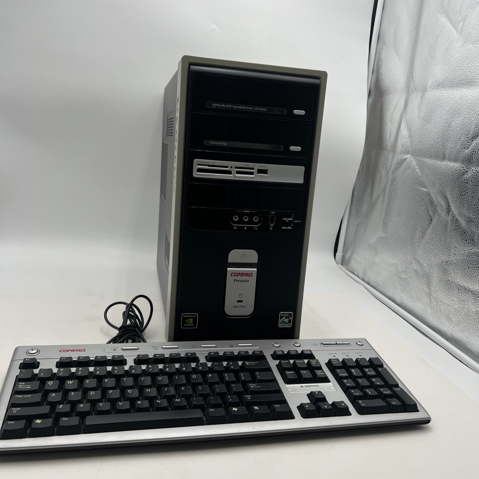 Compaq Presario SR2177CL AMD Athlon  3800+ 2.00GHz 894MB RAM 200 HDD Win Vista
