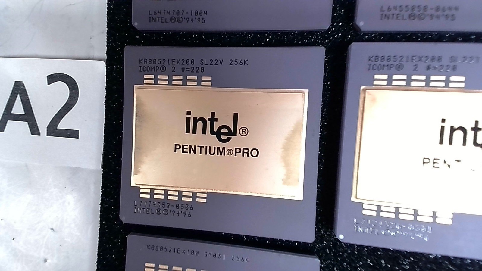 Intel Pentium Pro CPU Socket 8 Processor KB80521EX200 with 256K Cache