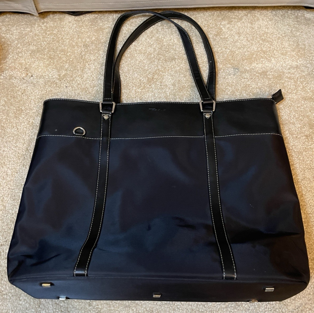 Targus Deluxe Large Black Bag Purse