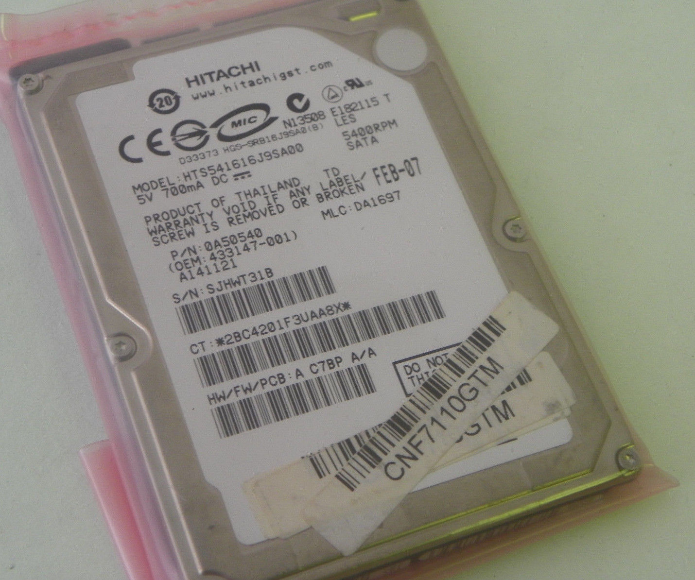 Hitachi HTS541616J9SA00 P/N: 0A50540 MLC:DA1697 160GB 2.5" SATA Hard Drive 