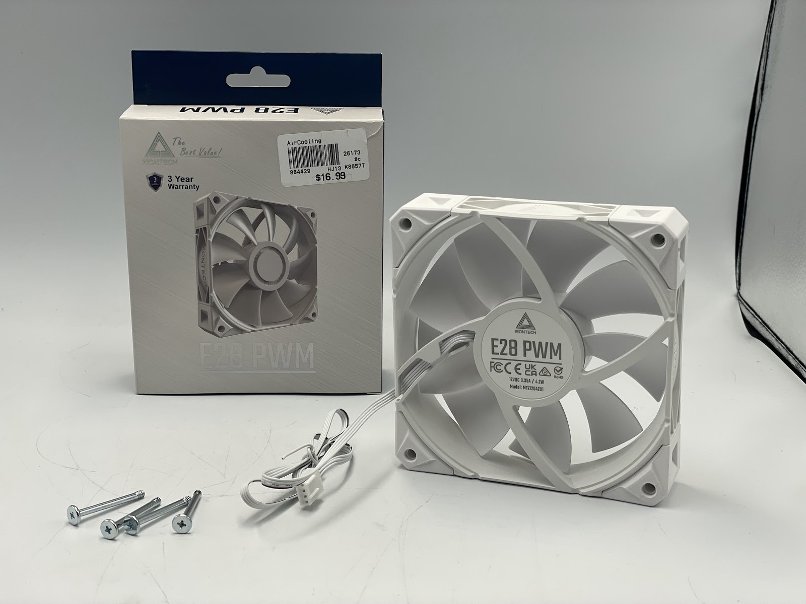Montech E28 PWM Fluid Dynamic Bearing 120mm Case fan