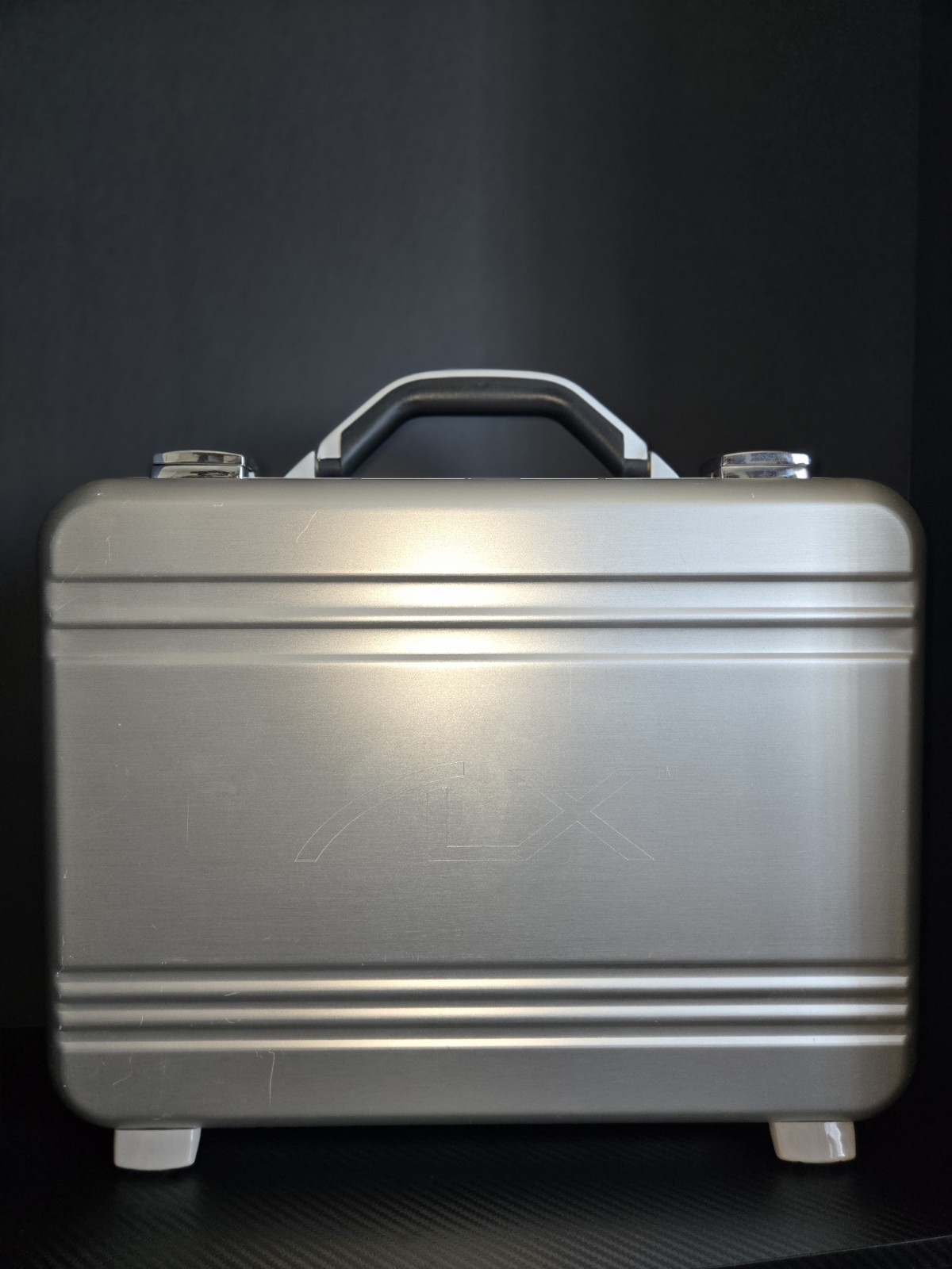 Alienware Alx Aluminum Laptop Case - EXTREMELY RARE - Matias Laptop Armor NEW