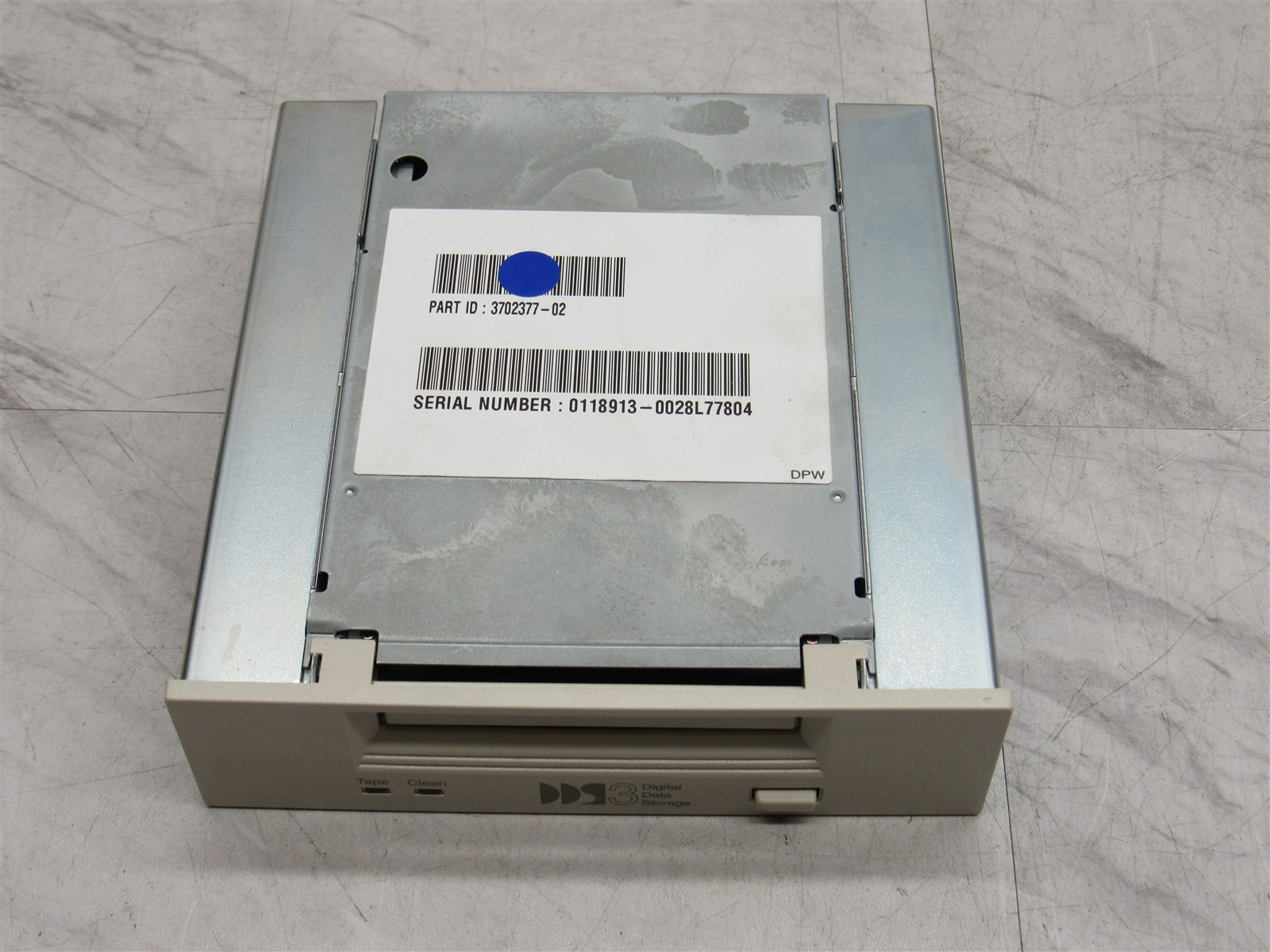 SCSI DAT Tape Drive HP C1537-20631 A009 3702377-02 5.25 SUN 370-2377 DDS-3