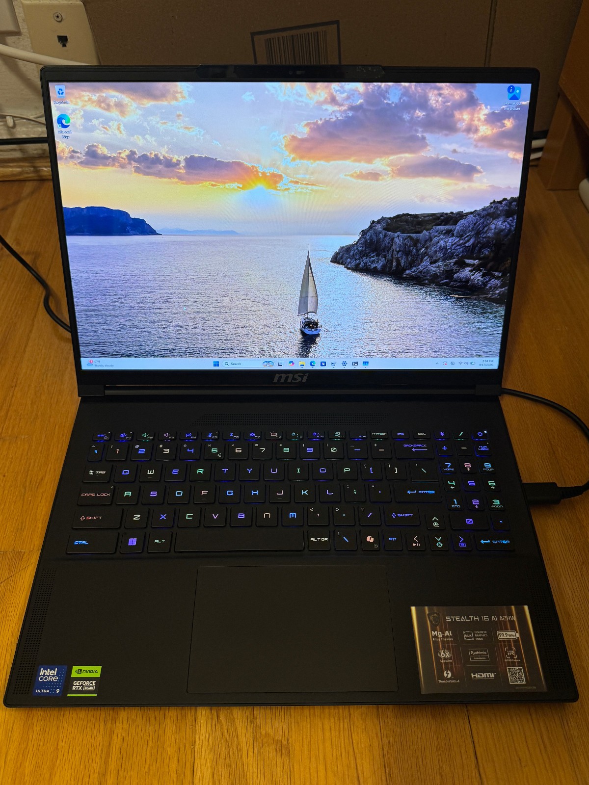 MSI Stealth 16 AI 240Hz QHD+ OLED Game Intel Core Ultra 9 285H RTX 5070 32GB 1TB