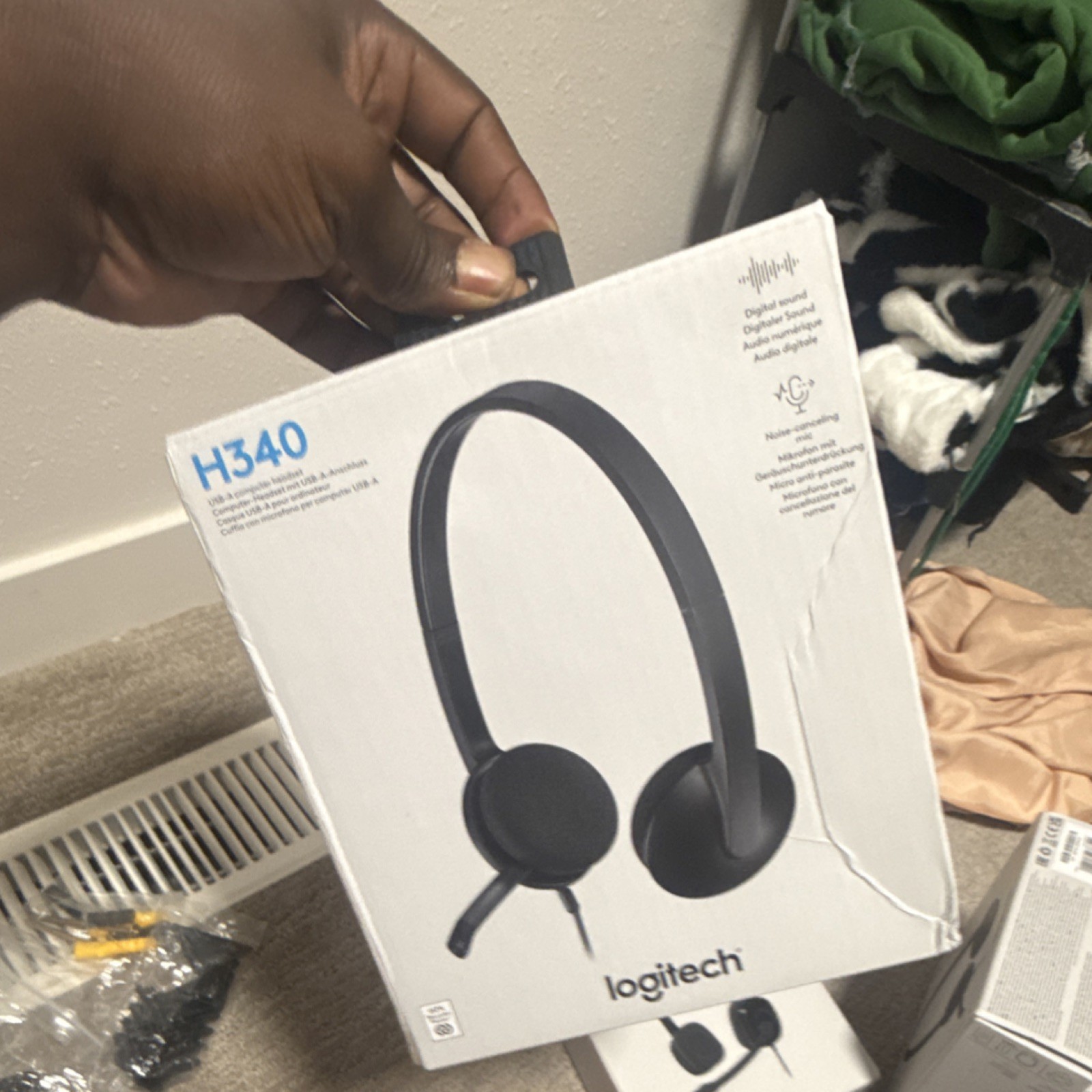 Logitech H151 Wired Stereo Headset 3.5mm Black, Boom Mic, 5.9ft Cable