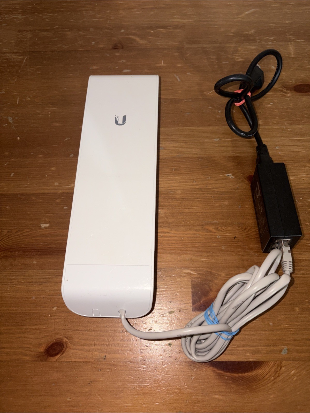 Ubiquiti Networks NanoStation M2 2.4 GHz Antenna Works Fast Shipping
