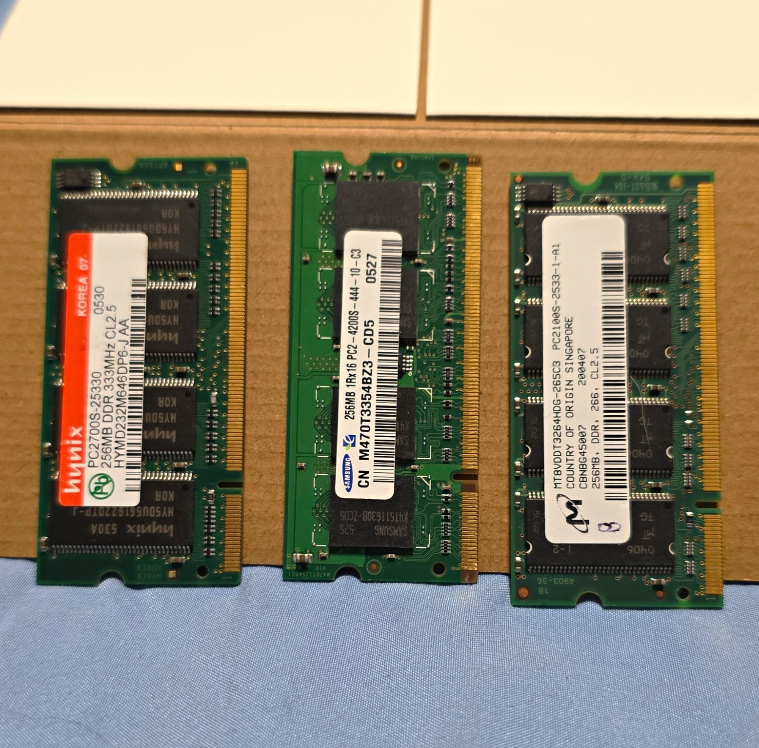 Mixed Brands 768MB (3x256MB) DDR PC2100 DDR-266 200-Pin SO-DIMM RAM