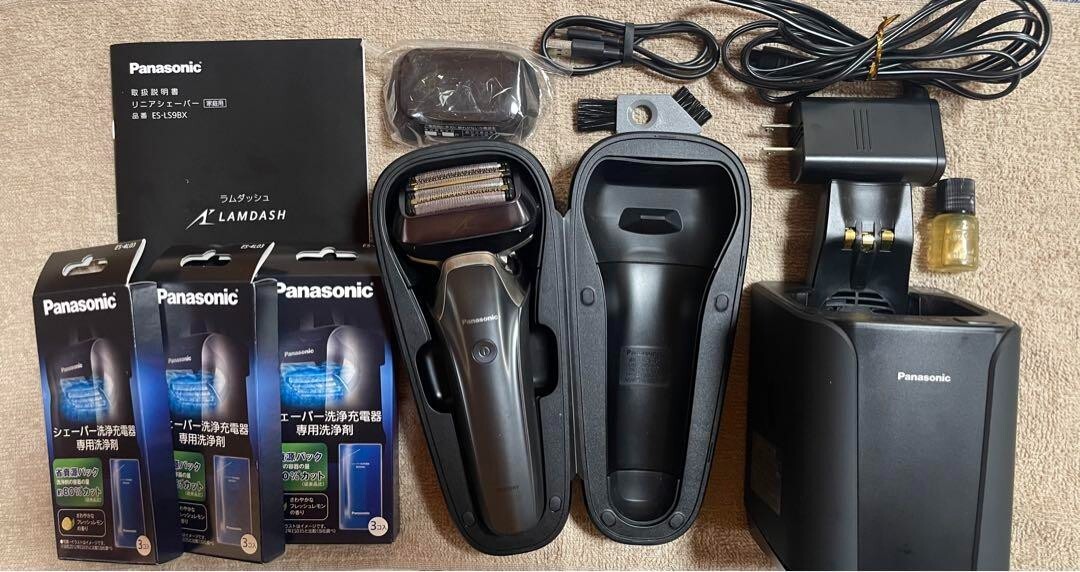 Panasonic ES-LS9BX-K with 3 sets of cleaning agents for shaver cleaning charger