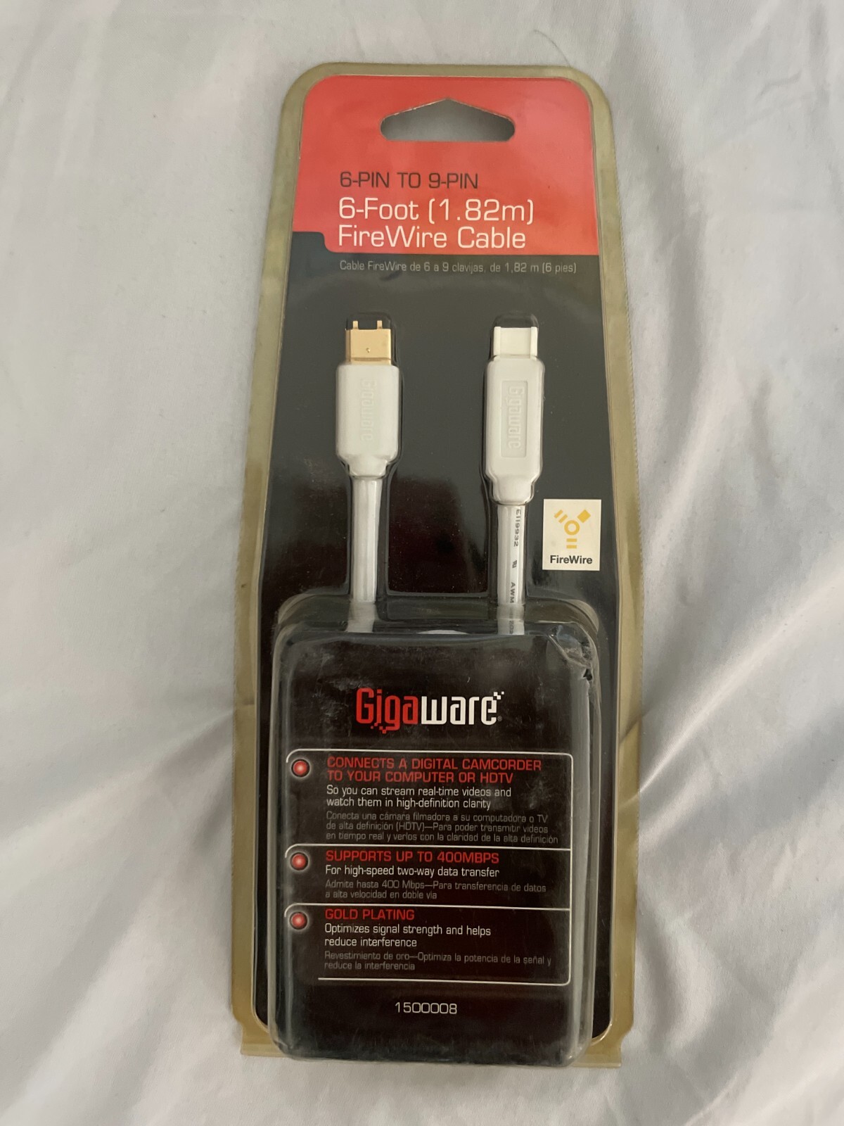 RadioShack GIGAWARE 6 FOOT FIREWIRE CABLE 6-PIN TO 9-PIN (1.82 m)