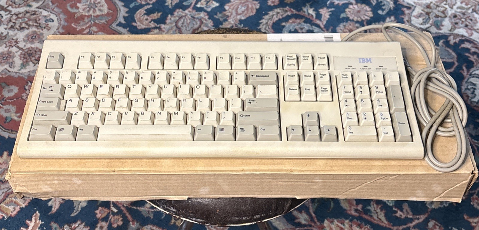 IBM KB-8923 Vintage PS/2 Wired Mechanical Keyboard