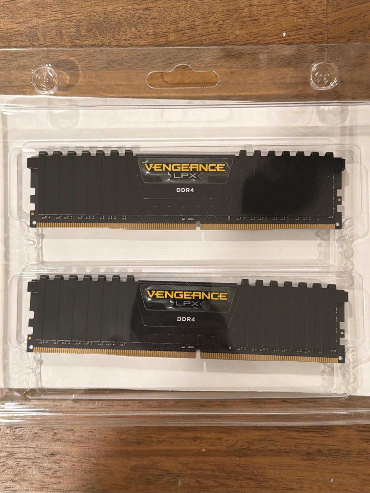 Corsair Vengeance LPX 16GB (2x8GB) DDR4 2666MHz 288-Pin DIMM CMK16GX4M2A2666C16