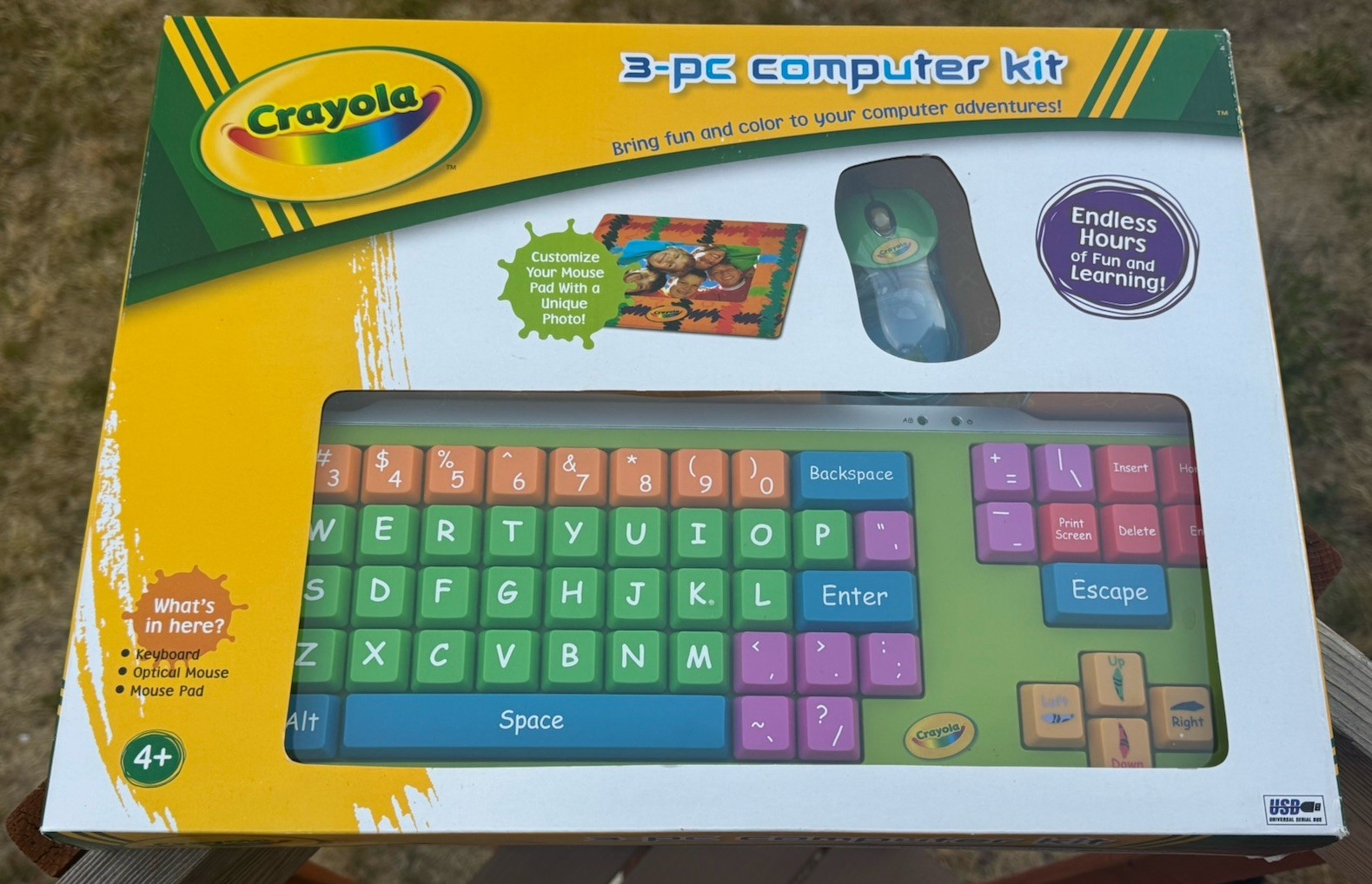 NEW 2009 Crayola 3-pc Computer Kit Keyboard, Optical Mouse & Mouse Pad Colorful