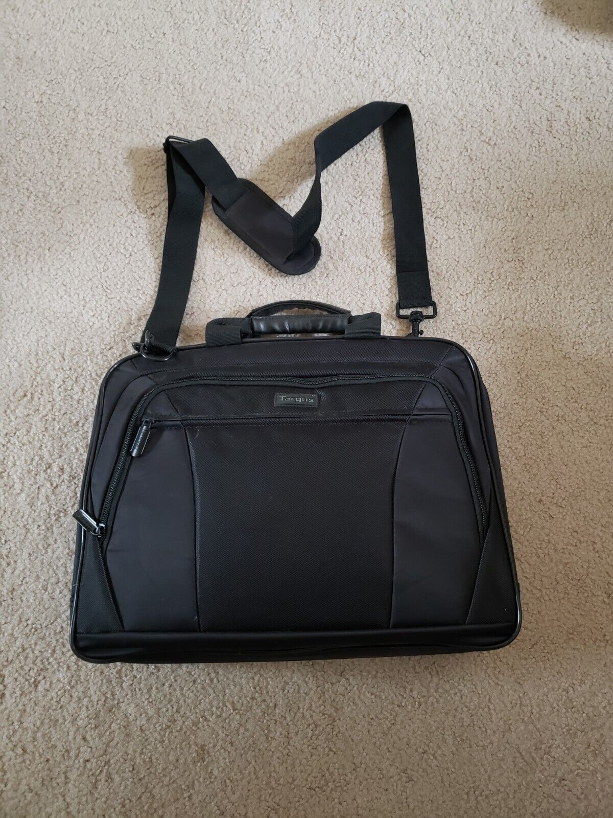 Targus Large Laptop Messenger Bag with Shoulder Strap 17 inch