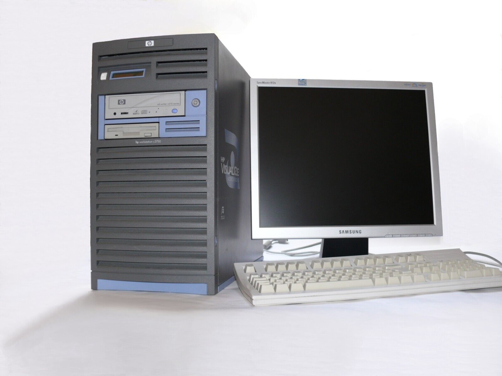 HP 9000 Visualize C3600 UNIX System (A5992A)