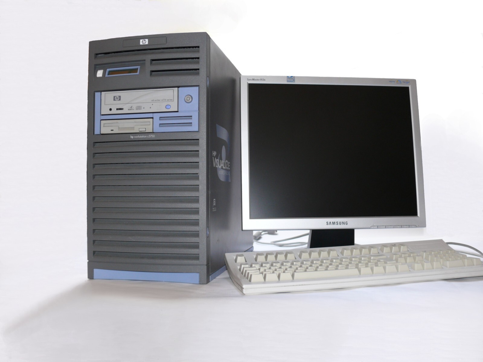 HP 9000 Visualize C3700 UNIX System (A6057B)