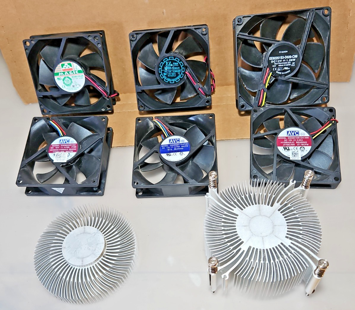 Lot Of (6) Computer Cooling Fans + (2) Cooling Fins Previously Owned 