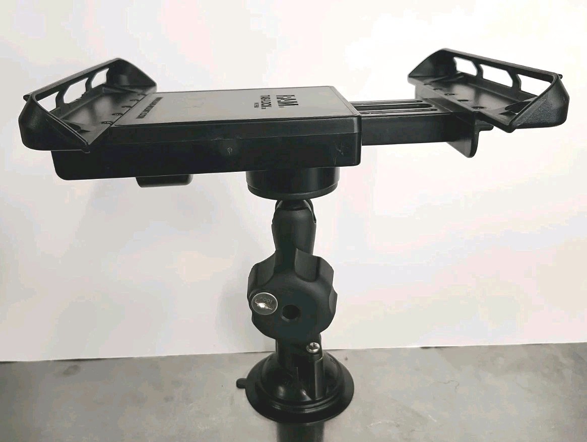RAM Tab-Lock RPR-381B for 10" Tablets W/B Size Arm & Single Suction Mount - Lock