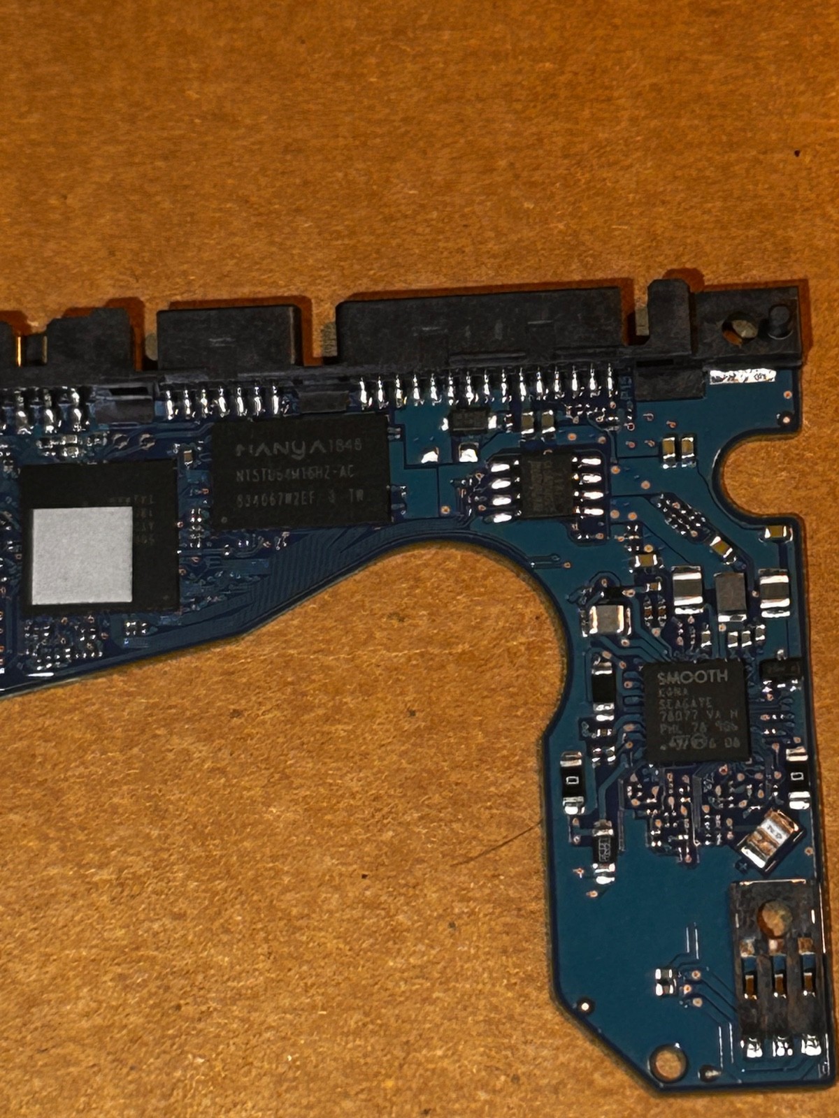 Seagate Hard Drive PCB Controller Board 100835923 Rev A – Donor Logic Board for