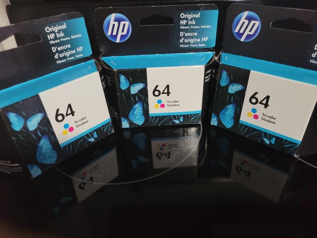 Lot of THREE 3 New Genuine HP 64 Tri-Color Ink Cartridges N9J89AN 2022 