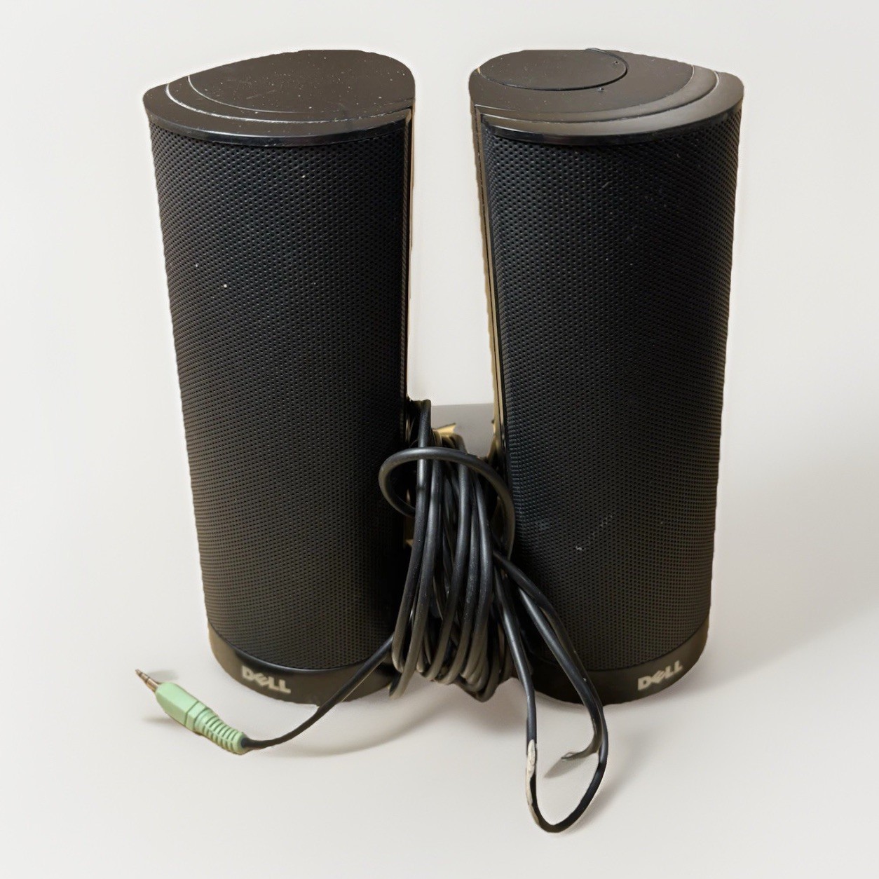 Dell AX210 USB 2.0 Powered Speaker Set of 2 with Cords, Black