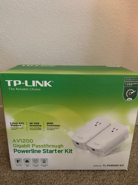 TP-LINK Av1200 Gigabit Passthrough Powerline Starter Kit