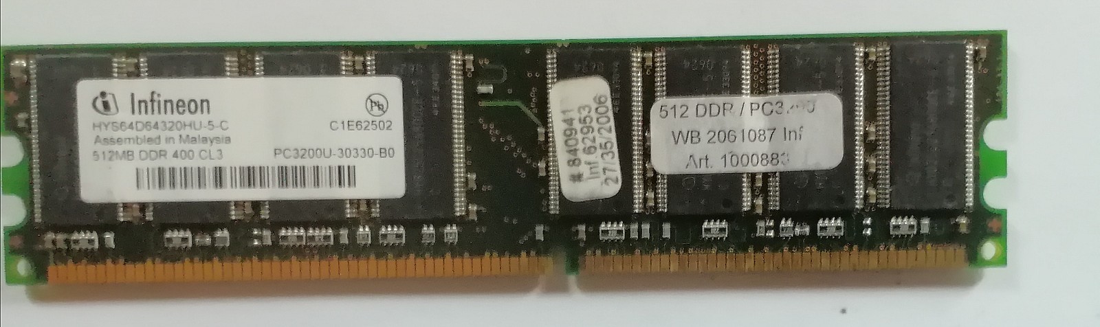 Infineon HYS64D64220HU-5-C 512MB DDR,400CL3 C1E62502 PC3200U-30331-B1