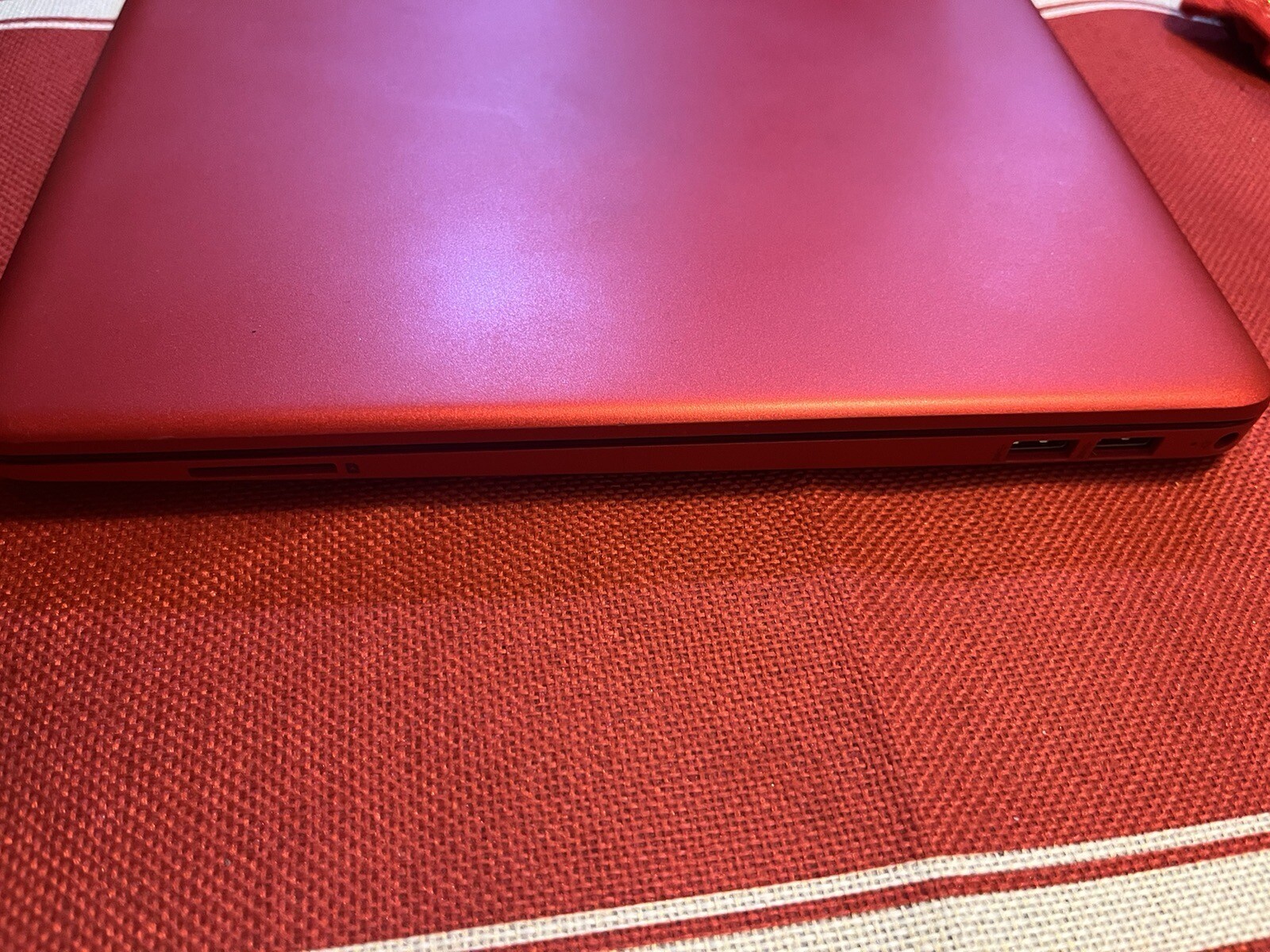 Hp Pavillion Red laptop 15.6in