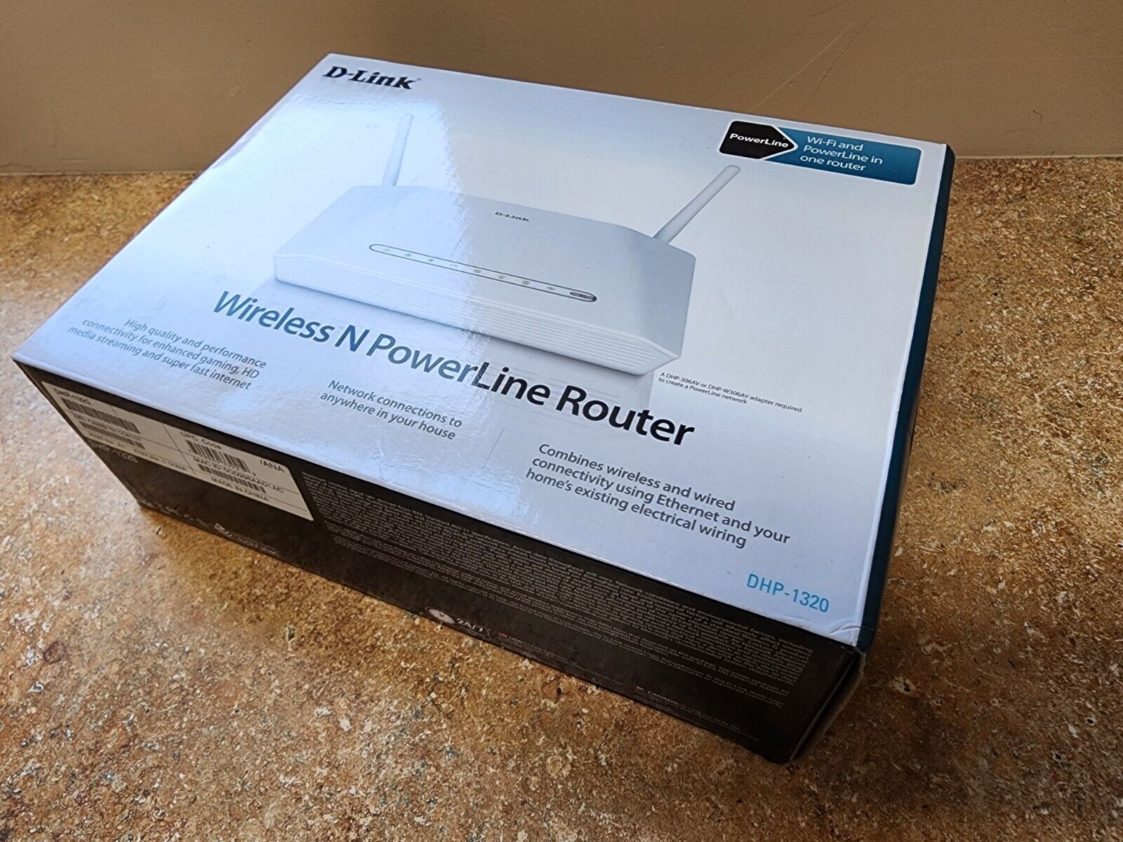Used W/Packaging: WiFi D-Link DHP-1320 300 Mbps 3-Port 10/100 Wireless N Router