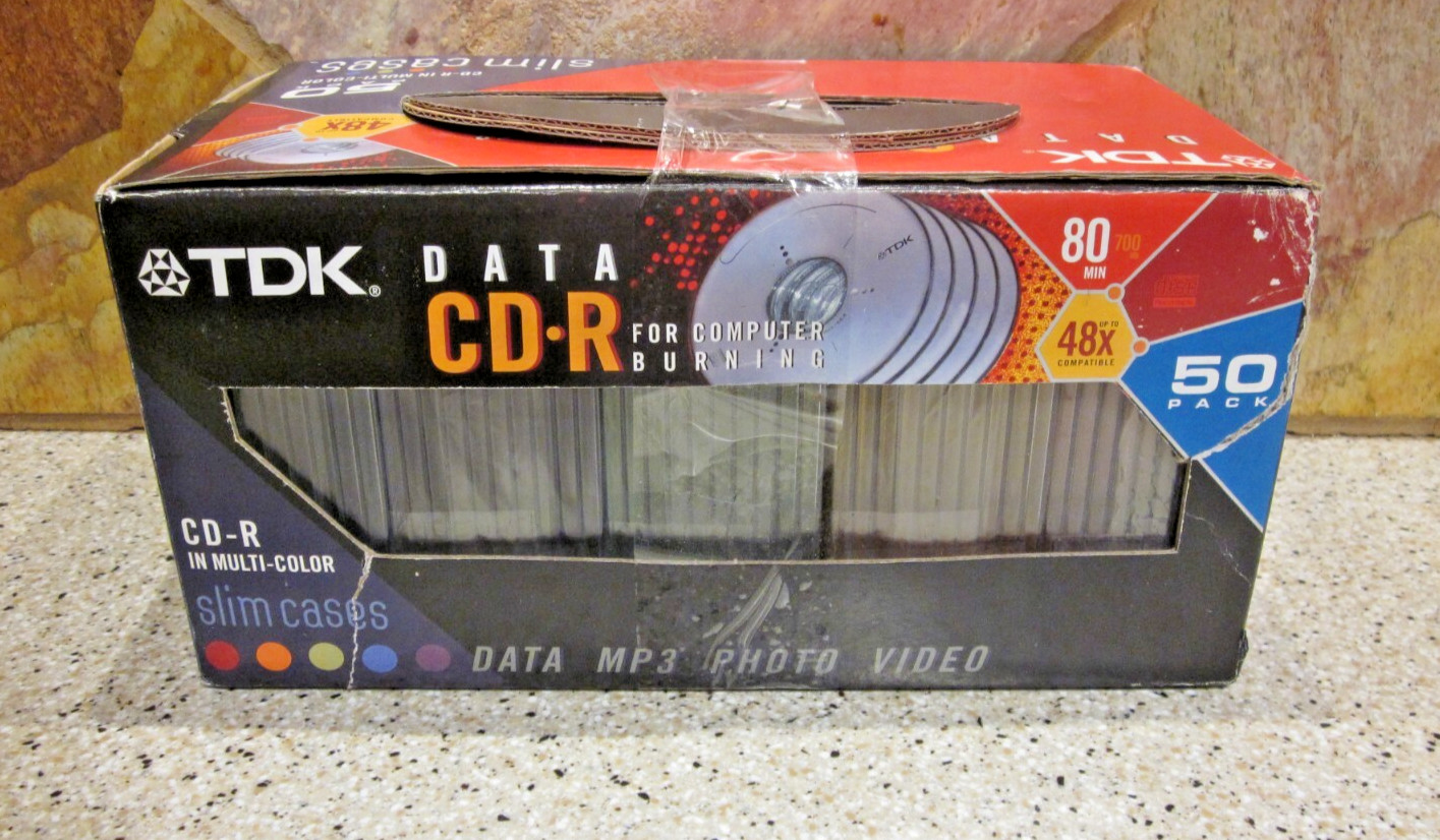 TDK 50 Pack - Data CD-R 80 Min 700 BM 48X - Multicolor Slim Cases