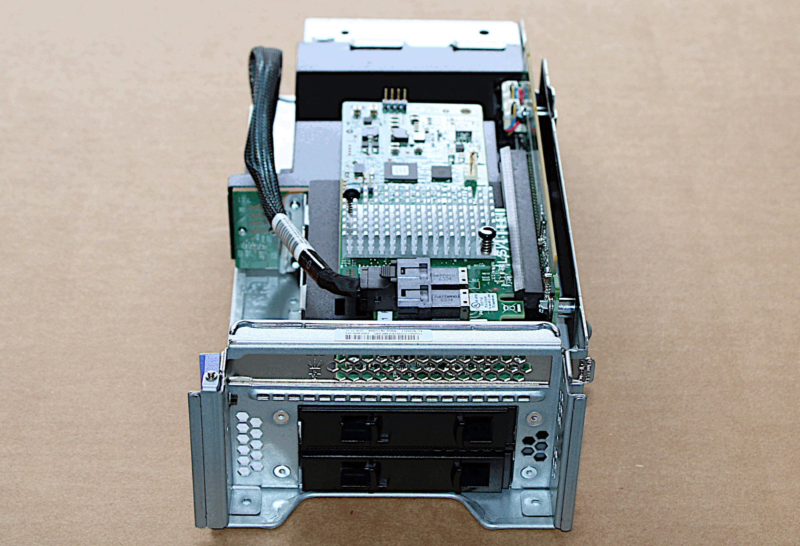 LENOVO X3650 M5 2.5" Rear Hard Drive Kit w/M1215 SAS Controller 00AL953 46C9115