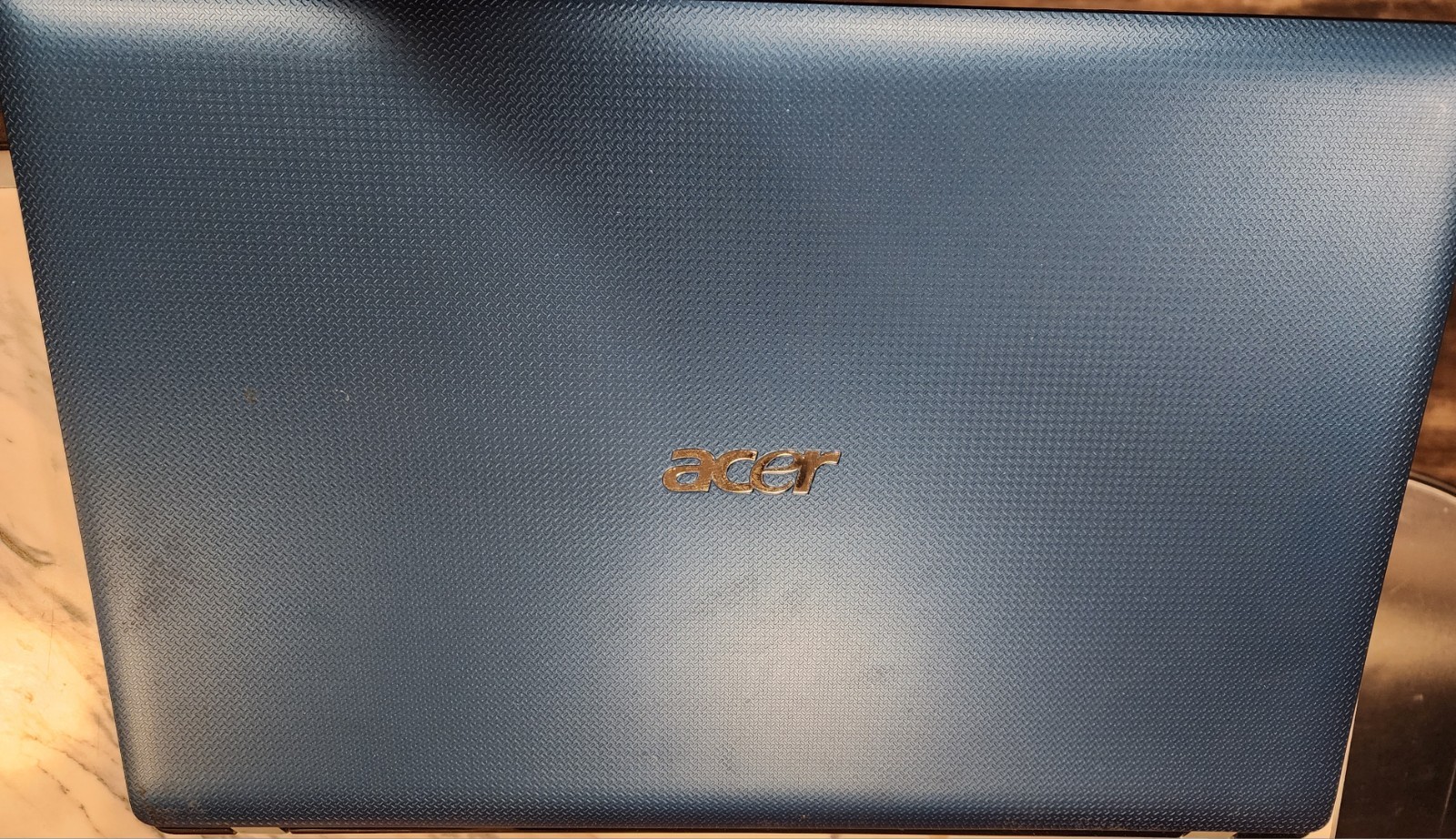 Acer Aspire 5560-7414 15.6" Laptop AMD A6-3420M, Win 10 Home