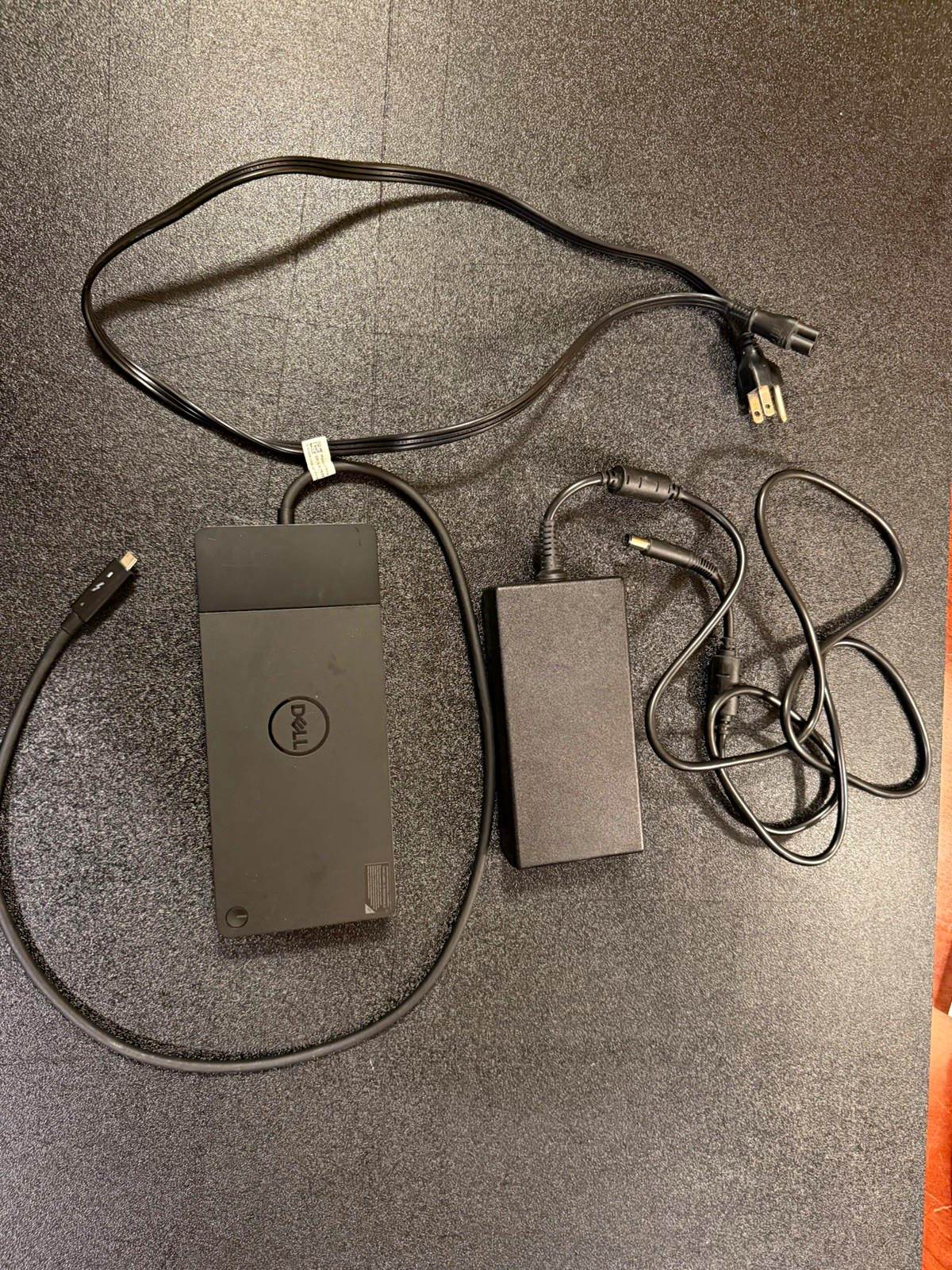 Dell WD22TB4 Thunderbolt 4 Dock K20A001 w/ 180W Adapter - Tested Working