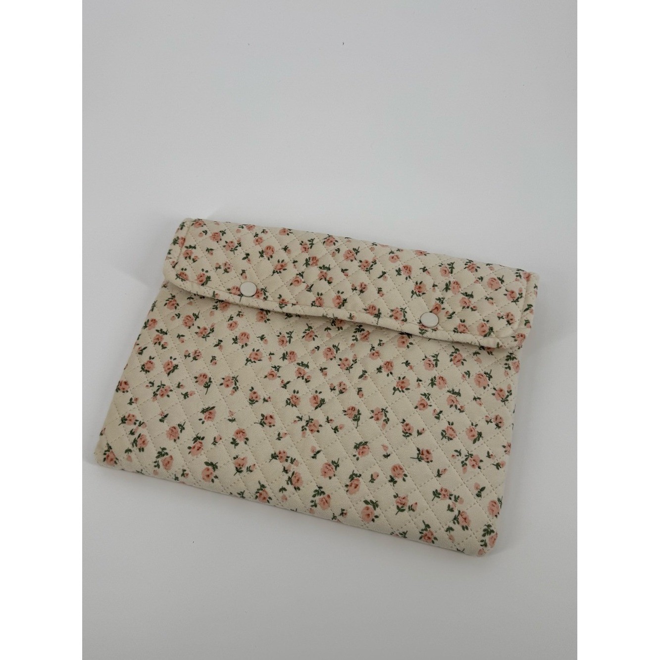 Quilted Floral Laptop Case Cream Pink Rose Print Snap Closure Sleeve Bag