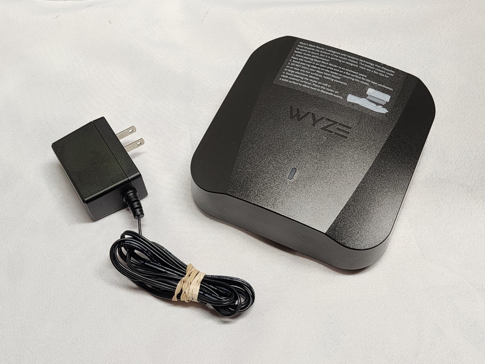 Wyze Wi-Fi 6E Mesh Router Pro Tri-Band - WF6ETBMR 