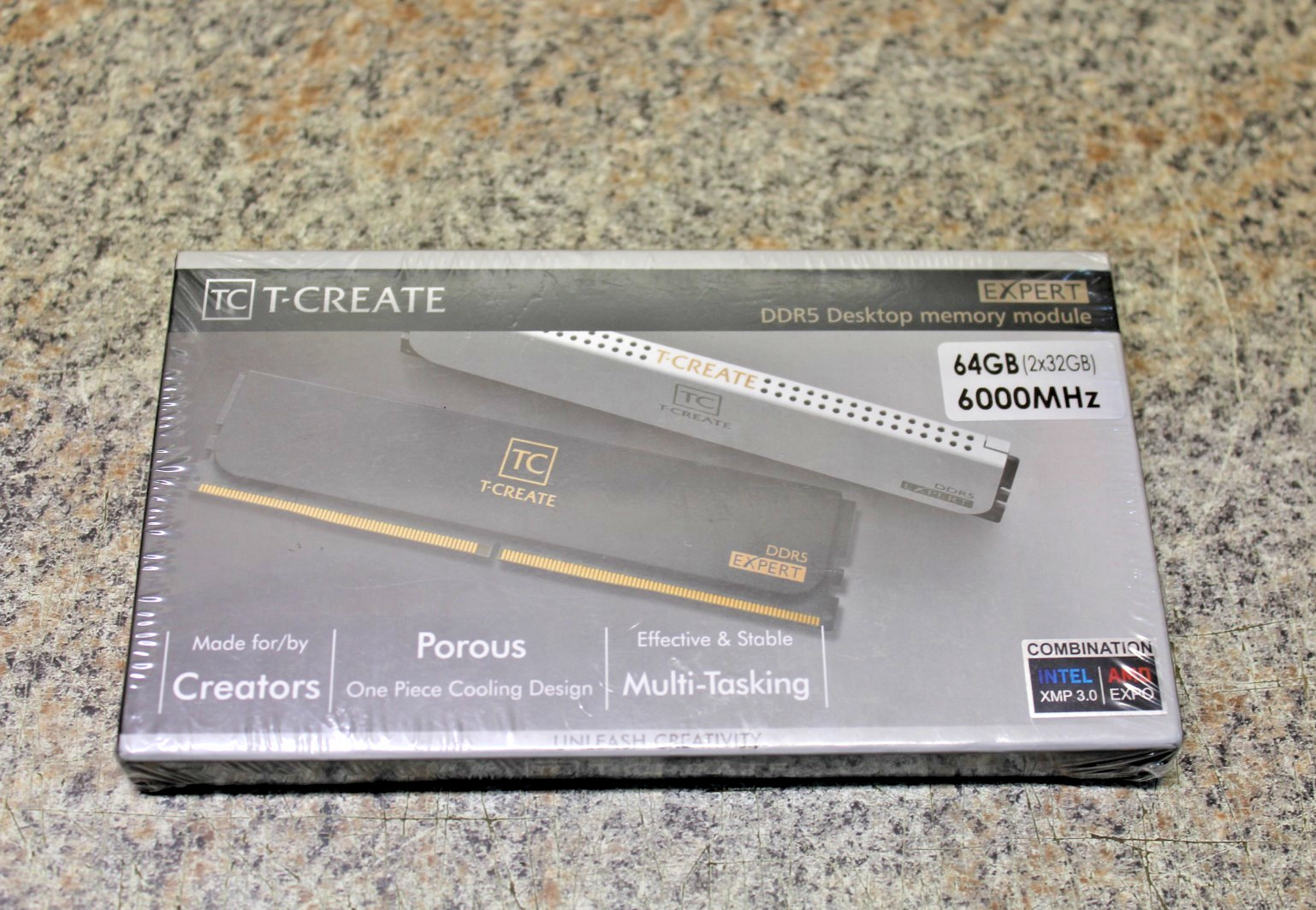 TEAMGROUP T-CREATE EXPERT 64GB (2 x 32GB) PC5-48000 (DDR5-6000) DIMM Memory