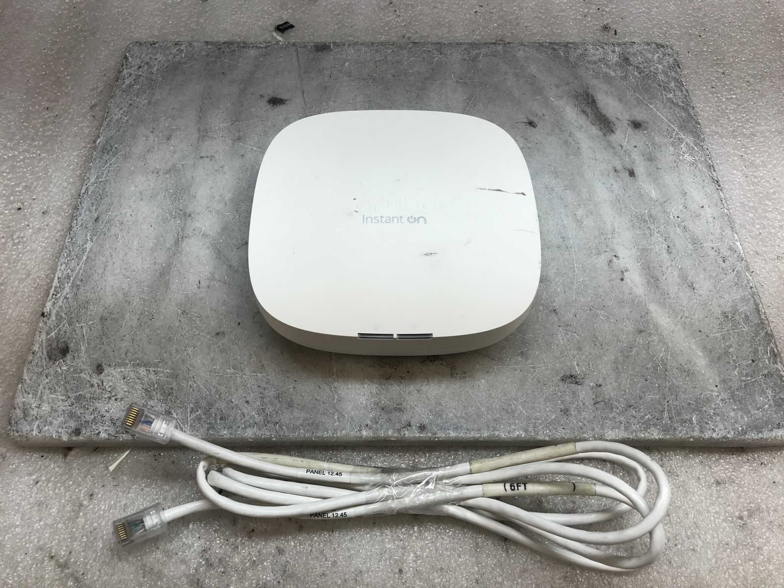 HP Aruba 500 APIN0505 Access Point - Ethernet Cable Included