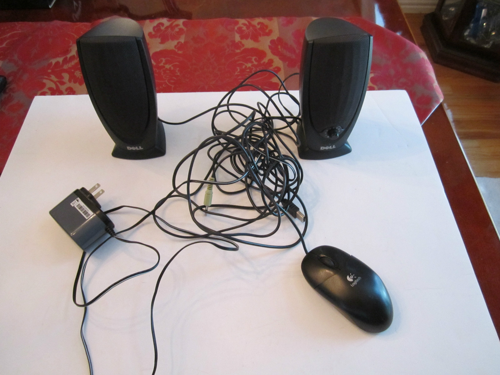 NICE LOT OF DELL AND LOGITECH COMPUTER ACCESSORIES