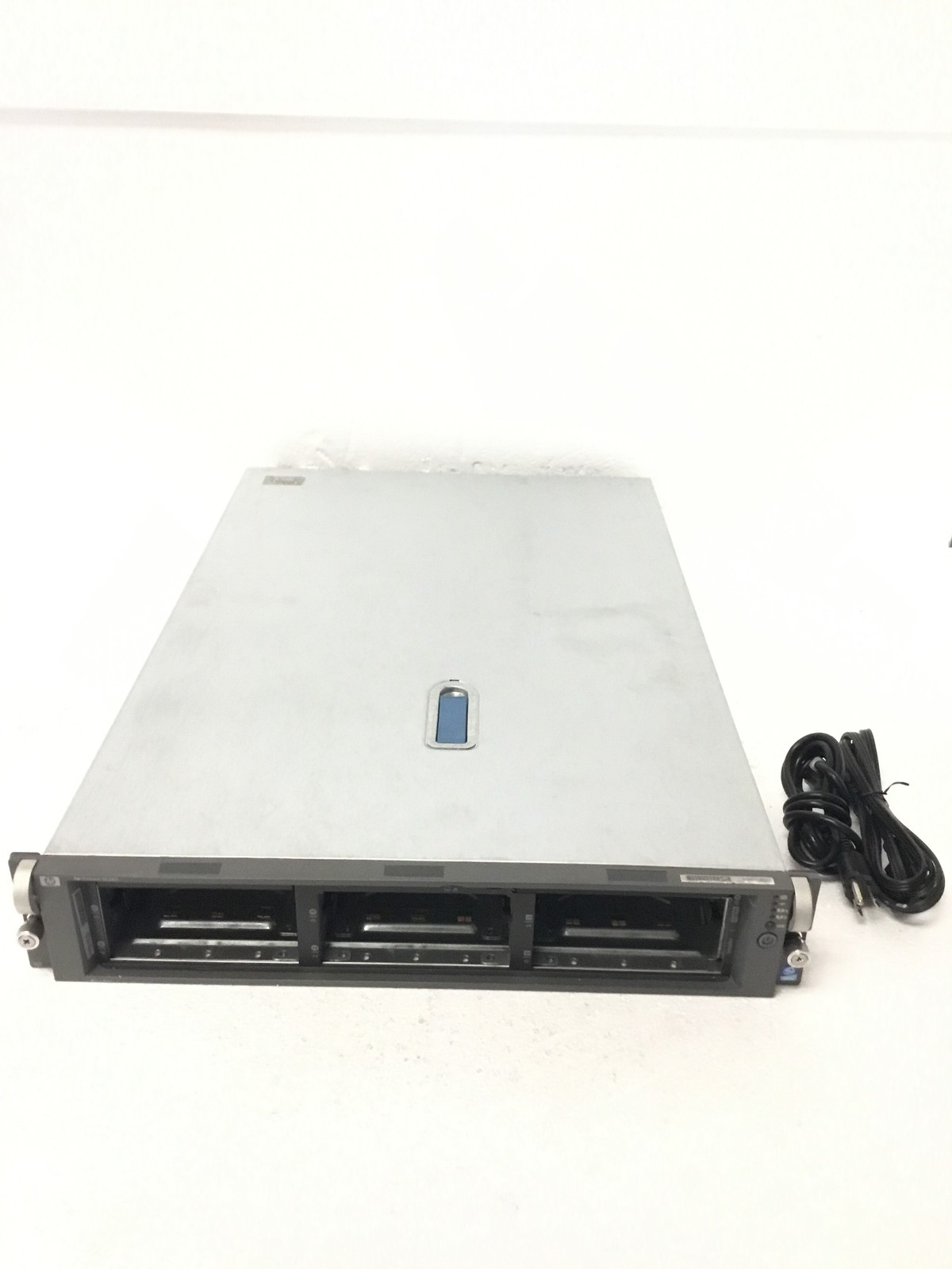 HP ProLiant DL380 Server 2x Xeon 3.06GHz 4GB Smart Array 5i 2x400W PSU No HDD